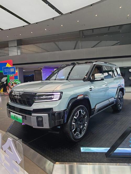 重庆170比亚迪方程豹硬派越野的爆款，英菲尼迪35周年与你共成长